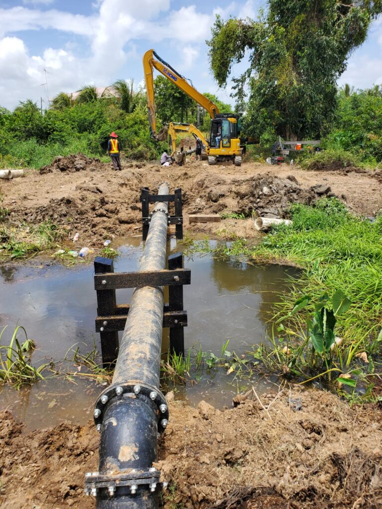 Pipe Laying Service: Trench Crossing